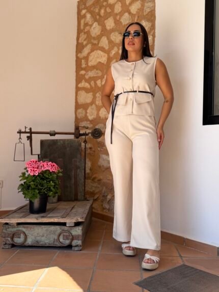 Conjunto chaleco cuello redondo