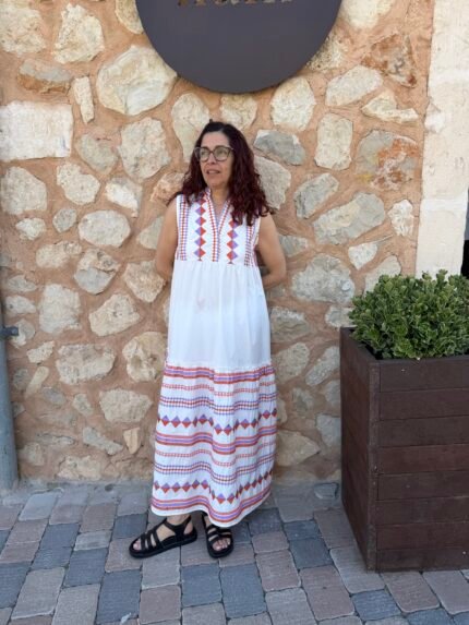 Vestido blanco con bordado