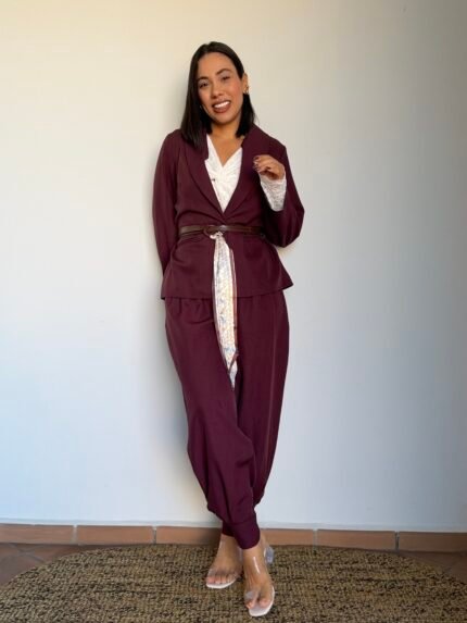 Conjunto chaqueta y bombacho