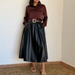 Falda efecto piel negro